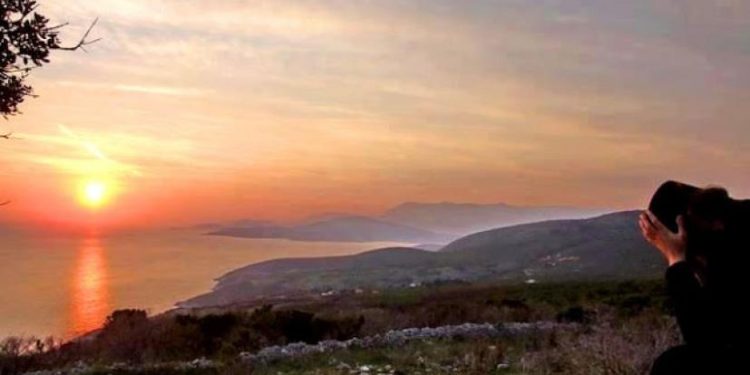 ΘΑ ΖΗΣΟΥΜΕ καὶ ἐμεῖς τὴν ἁγία “ΘΕΟΕΓΚΑΤΑΛΕΙΨΗ”… π.Διονύσιος Ταμπάκης