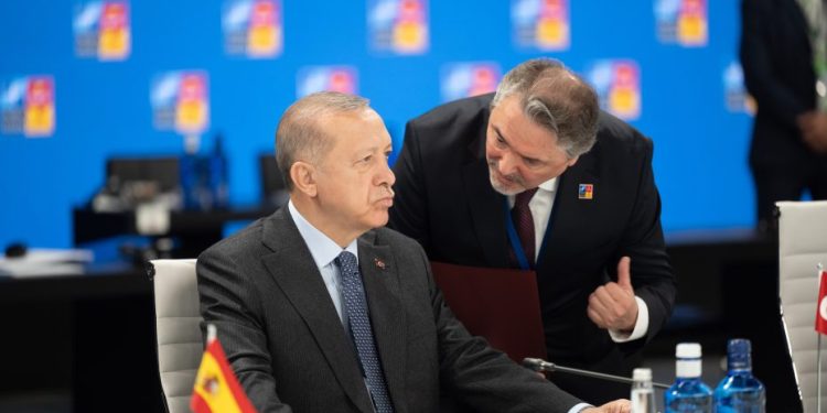 Ο επόμενος τουρκικός εκβιασμός με θύματα Ελλάδα-Κύπρο θα είναι στο ΝΑΤΟ- Χρήστος Καπούτσης