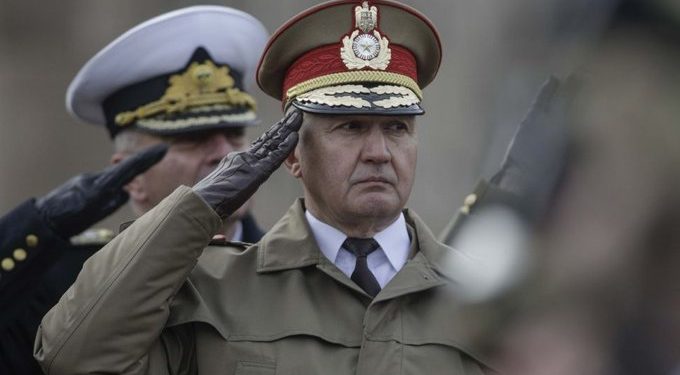Ο αρχηγός του ΓΕΣ της Ρουμανίας προειδοποιεί τον πληθυσμό να προετοιμάζεται για πόλεμο με Ρωσία.