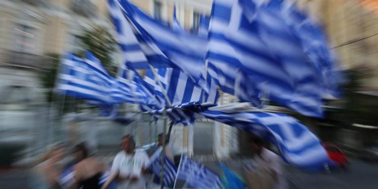 ΒΟΥΛΕΥΤΕΣ ΤΩΝ ΠΑΤΡΙΩΤΙΚΩΝ ΚΟΜΜΑΤΩΝ ΜΠΟΡΕΙΤΕ! ΤΟ ΘΕΛΕΤΕ ΟΜΩΣ;