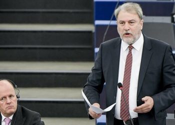 ΝΟΤΗΣ ΜΑΡΙΑΣ : Η προκλητική αδιαφορία του ιερατείου των Βρυξελλών λίπασμα για τις κινητοποιήσεις των Ευρωπαίων αγροτών