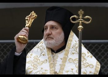 Στο φως το “μυστικό σχέδιο του Αρχ. Ελπιδοφόρου αν δεν διαδεχθεί τον Πατριάρχη Βαρθολομαίο!