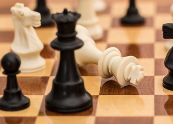 Το κρυφό υπερόπλο των ΗΠΑ απειλεί με διάλυση τη διεθνή τάξη – Ανάλυση Πολ Κρούγκμαν