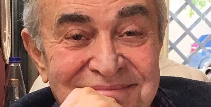 Αφιερωμένο στους «Εραστές» της Εξουσίας!..  Ενημερωτικό πιπεράτο του Καθηγητή Πιπερόπουλου
