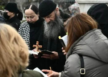 Τί έγιναν τόσες προσευχές ;