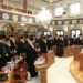 Μια Ελληνίδα με Χριστό και Ελλάδα: Εσείς σημερινοί ιεράρχες μιμηθείτε τους παλιούς Πατέρες και αφήστε τις αγαπολογίες με τον κάθε βολεμένο της Βουλής.
