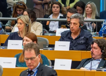 Συγκλονίζει ο Παύλος Ασλανίδης: «Εξαφάνισαν τα παιδιά μας! Είναι συνυπεύθυνοι για τη δολοφονία 57 ανθρώπων»