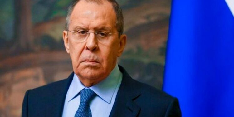 Πως θα τελειώσει ο πόλεμος στην Ουκρανία – Lavrov (ΥΠΕΞ Ρωσίας): H άρση των δυτικών κυρώσεων, προϋπόθεση για διαπραγματεύσεις