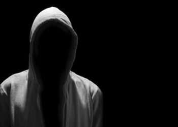 Μια Ελληνίδα με Χριστό και Ελλάδα: Οι σατανάδες επί το έργο