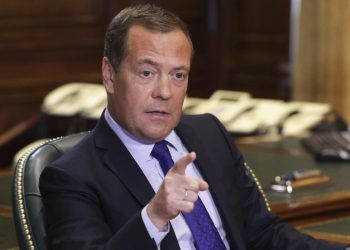 Μεντβέντεφ: Θα πετυχαίναμε την αυτοκινητοπομπή του Ζελένσκι στην Οδησσό εάν ήταν στόχος μας