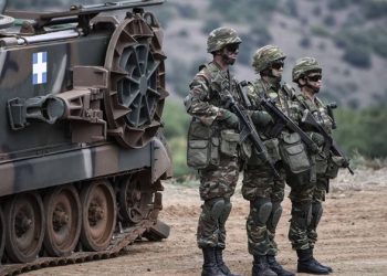 Αδέλφια μας Στρατιώτες