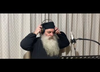 Όσο ζω θα τραγουδώ :”ΠΑΝΑΓΙΑ ΜΟΥ Σ’ΑΓΑΠΩ” π.Διονύσιος Ταμπάκης