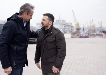 «Είμαστε στην σωστή πλευρά της Ιστορίας»; Ο Χ.Καπούτσης γράφει για το «ευνουχιστικό πρωθυπουργικό τσιτάτο»