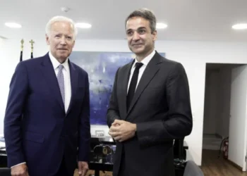 ΚΥΡΙΟΣ ΜΑΞΙΜΟΣ : Νευρικός κλονισμός στο Μαξίμου από την «πόρτα» Μπάιντεν στον Κυριάκο!