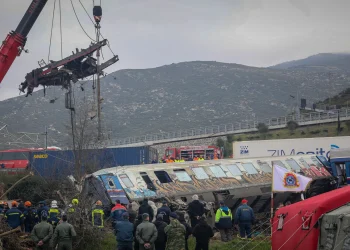 Τέμπη: Η κυβέρνηση απορρίπτει το ψήφισμα των 1,3 εκατ. πολιτών!