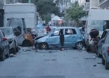 ΜΑΙΡΗ ΚΑΡΑ : ΣΤΟΝ ΑΠΟΗΧΟ ΤΗΣ ΕΚΡΗΞΗΣ