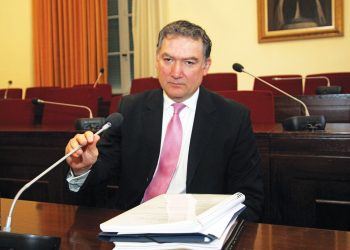 Μανώλης Κοττάκης : H αλήθεια για τα Μνημόνια άργησε 15 χρόνια