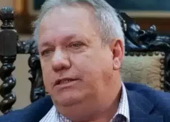 ΝΙΚΟΣ ΒΑΣΙΛΕΙΑΔΗΣ ΣΕ ΑΡΕΙΟ ΠΑΓΟ: ΣΤΗΝ ΠΑΡΑΝΟΜΙΑ – ΕΚΤΡΟΠΗ ΔΕΝ ΑΠΑΝΤΑΣ ΜΕ ΠΑΡΑΝΟΜΙΑ – ΕΚΤΡΟΠΗ