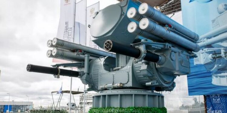 Pantsir-M, ο «δολοφόνος» των Storm Shadow: Ντεμπούτο για το ρωσικό σύστημα αεράμυνας που διαλύει από θαλάσσης, τέσσερις στόχους ταυτόχρονα