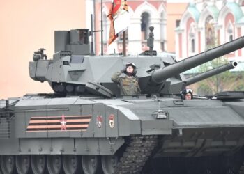 Μπαίνει στη μάχη το φοβερό και τρομερό ρωσικό T 14 Armata – Το «αόρατο» και άτρωτο τανκ που εκτοξεύει πυραύλους με… laser