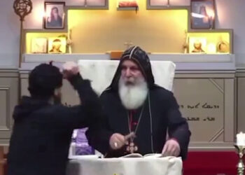 Νέα επίθεση με μαχαίρι στο Σίδνεϊ – Άνδρας μαχαίρωσε ιερέα σε live μετάδοση που ήταν πολέμιος του lockdown και των εμβολίων κατά του κορωνοϊού