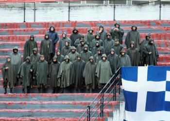 Δρ. Κ. Βαρδάκας : ντυνόμαστε στα χακί ;