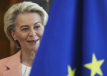 «Εκτός ελέγχου η von der Layen»! Χαμός στην Ευρωβουλή, «μυρίζει» διάλυση – ΒΙΝΤΕΟ