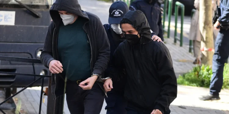 Ισόβια και 41 χρόνια στον Ηλία Μίχο η συνολική ποινή – Ελεύθερη η μητέρα της 12χρονης