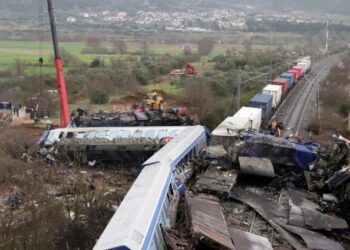 Ανατροπή στην υπόθεση των Τεμπών: Στον Άρειο Πάγο μήνυση γονέα θύματος κατά 5 πολιτικών προσώπων – Νέα διαδικασία στη Βουλή