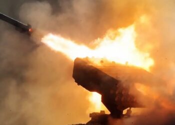 Εάν το TOS – 1 έκαψε την Ουκρανία, το TOS -3 θα την απανθρακώσει – Ο Ρωσικός Δράκος εξαφανίζει τα πάντα στα 40.000 τετραγωνικά μέτρα