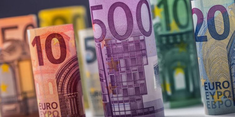 «Μόνο τα μετρητά είναι αληθινά»- Τα υπέρ και τα κατά