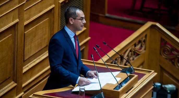 Ὁ ἀντιπρόεδρος τῆς Νίκης Γεώργιος Ρούντας σφυροκοπά: Κομισιὸν καὶ Κυβέρνηση φιμώνουν τὸν πολιτικὸ λόγο στὸ διαδίκτυο!