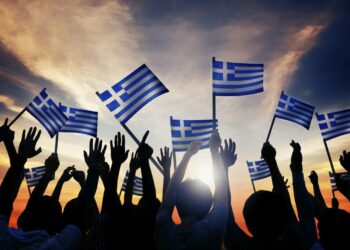 Μια Ελληνίδα με Χριστό και Ελλάδα : Η διχόνοια και η φαγωμάρα που υπάρχει ανάμεσα στο λαό μας.