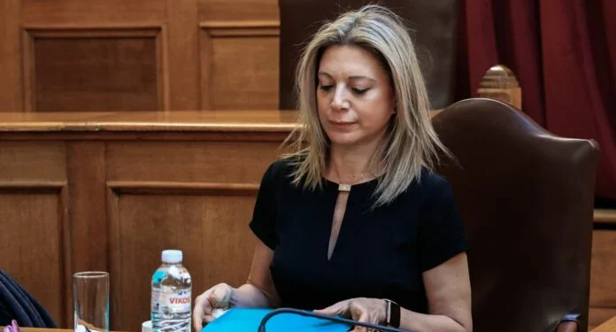 Σκληρή απάντηση της Καρυστιανού στην Αδειλίνη: «Να κάνει καλά την δουλειά της. Ξέρουμε πολύ καλά τι μας είπε»