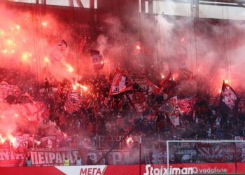 «Θύρα 7» προς Κ.Μητσοτάκη για επιχειρούμενο «δέσιμο» Ε.Μαρινάκη και «καταδίωξη» οπαδών: «Θα απαντήσουμε την ημέρα που σας ενδιαφέρει»