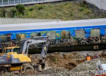 «Βροχή» οι αποκαλύψεις για τα Τέμπη: Απομακρύνθηκαν υλικά από το σημείο με 20 φορτηγά