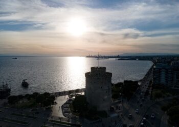 Λευκός Πύργος: Ο πιο διάσημος πύργος της Ελλάδας (βίντεο)