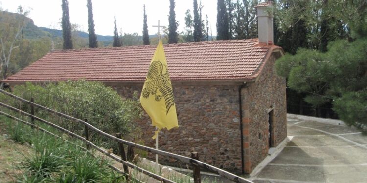 ΤΟ ΘΑΥΜΑΣΤΟ ΙΣΤΟΡΙΚΟ ΤΟΥ ΙΕΡΟΥ ΝΑΟΥ ΤΗΣ ΠΑΝΑΓΙΑΣ ΓΙΑΤΡΙΣΣΗΣ ΚΟΚΚΙΝΟΡΡΑΧΗΣ ΣΠΑΡΤΗΣ .ΑΞΙΖΕΙ ΝΑ ΔΙΑΒΑΣΤΕΙ !