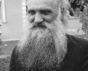 Ἡ προφητεία του πατέρα Ilarion Argatu (1913-1999) για τον Τρίτο Παγκόσμιο Πόλεμο και τον μεγάλο σεισμό