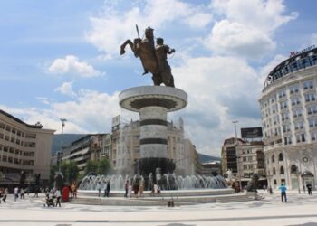 Δρ. Κ. Βαρδάκας : που είσαι Μέγα Αλέξανδρε να τους “φτύσεις” να μην βασκαθούν και χαλάσει ο χαλβάς τους;