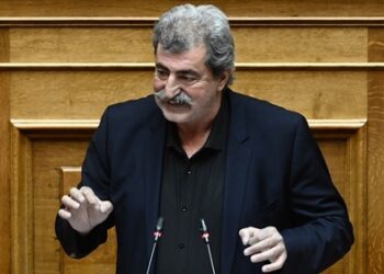 Π.Πολάκης για την απόσυρση του εμβολίου της AstraZeneca: «Ποιος είχε δίκιο το 2021; – Εγώ ή ο αριστοάχρηστος Μητσοτάκης;»