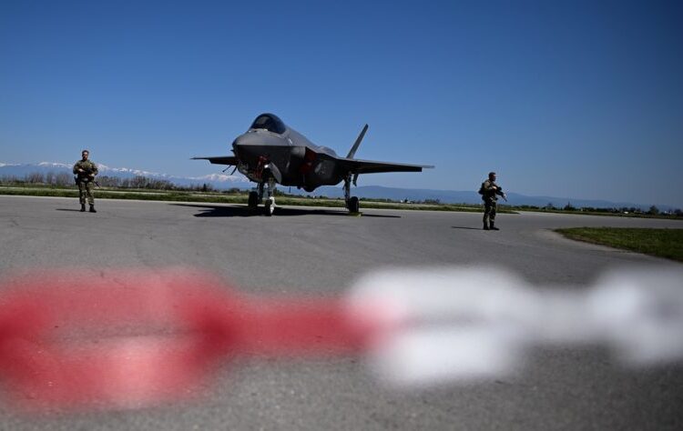 F-35-NATO-απεμπε-EPA