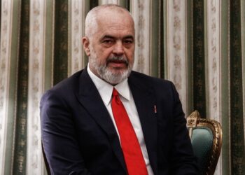 Με τον εθνικό ύμνο της Αλβανίας η φιέστα Ράμα στην Αθήνα! Δεν διάλεξε τυχαία τις 12/5, vid