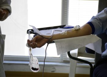 Ούτε ιερό – ούτε όσιο: Η κυβέρνηση «καταργεί» την εθελοντική αιμοδοσία και κάνει μπίζνες με το αίμα του ελληνικού λαού!