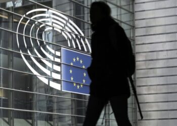 Νεκρός βρέθηκε σύζυγος Ιταλίδας ευρωβουλευτή που έχει επικρίνει τον πόλεμο με την Ρωσία και τα εμβόλια