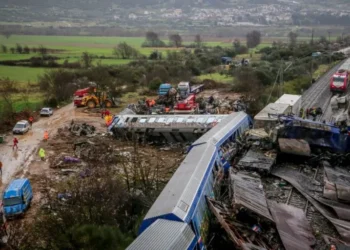 Έγκλημα Τέμπη: Νέα έκθεση στον ανακριτή – «To φρενάρισμα του μηχανοδηγού της εμπορικής έσωσε ζωές, θα είχαν χαθεί περισσότεροι»