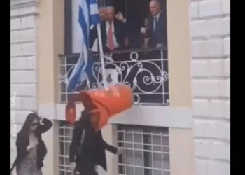 Μπότης έπεσε στο κεφάλι γυναίκας στην Κέρκυρα – Διακομίσθηκε στο νοσοκομείο ΒΙΝΤΕΟ