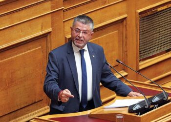 «Καταιγιστικός» Π.Σαράκης στη Βουλή: «Ένας που σκότωσε γάτες μπήκε 8 χρόνια φυλακή – Για το ολοκαύτωμα στο Μάτι, κανένας»!