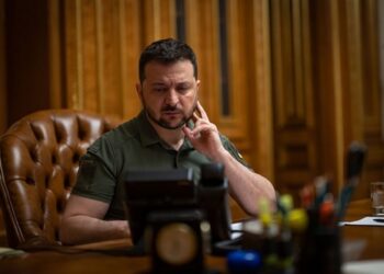 «Μην τoυ πουλήσετε ασφάλεια ζωής μετά τις 20/5»! Τι ειπώθηκε για τον Ζελένσκι, vid