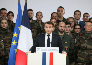 Η Γαλλία στέλνει «μεταμφιεσμένους» στρατιώτες στην Ουκρανία, η Ρωσία τους εξοντώνει ακαριαία και ταπεινώνει τον Macron